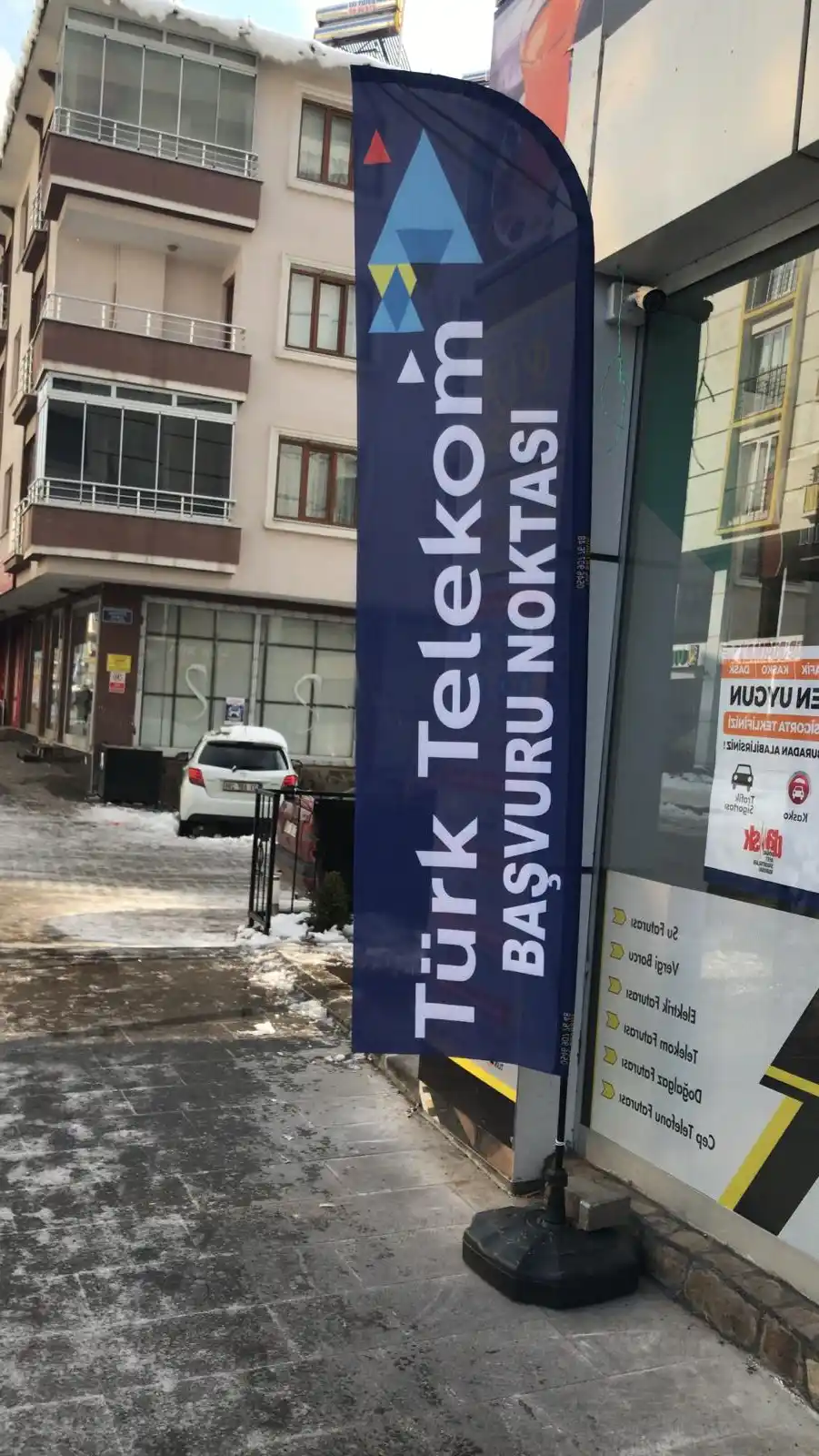 Cep Telefoncu Yelken Bayrağı-5